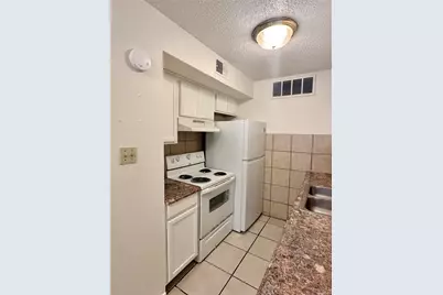 4322 Gillis Street #106, Austin, TX 78745 - Photo 3