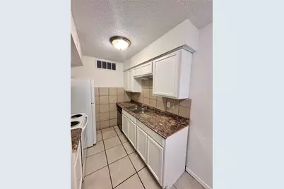 4322 Gillis Street #106, Austin, TX 78745 - Photo 5