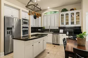 5708 Long Ct, Austin, TX 78730 - Photo 9
