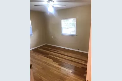 1604 Wilson Street, Bastrop, TX 78602 - Photo 5