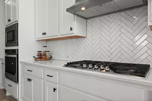 713 Palamos Dr, Leander, TX 78641 - Photo 9