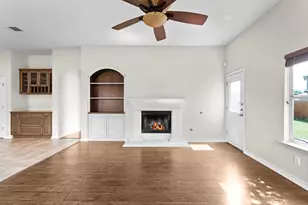 107 S Treasure Oaks Dr, Leander, TX 78641 - Photo 5