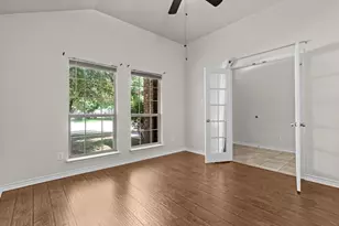 107 S Treasure Oaks Dr, Leander, TX 78641 - Photo 17
