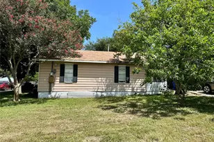 209 Old Thorndale Rd, Taylor, TX 76574 - Photo 1