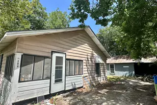 209 Old Thorndale Rd, Taylor, TX 76574 - Photo 3