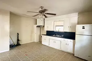 209 Old Thorndale Rd, Taylor, TX 76574 - Photo 9