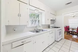 5204 Duval St, Austin, TX 78751 - Photo 17