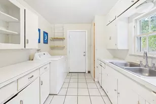 5204 Duval St, Austin, TX 78751 - Photo 15