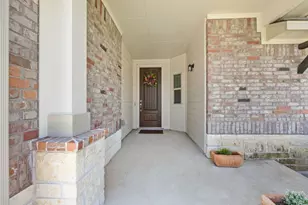 532 Elm Green St, Hutto, TX 78634 - Photo 3