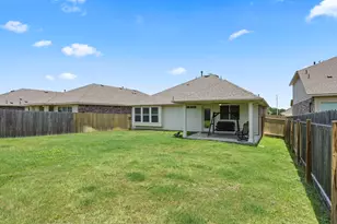 532 Elm Green St, Hutto, TX 78634 - Photo 25