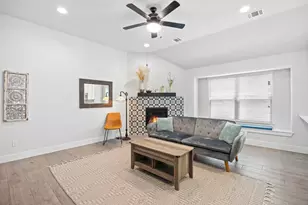 532 Elm Green St, Hutto, TX 78634 - Photo 7