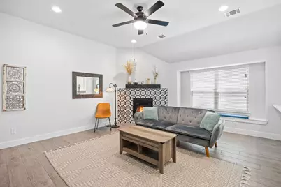 532 Elm Green Street, Hutto, TX 78634 - Photo 7