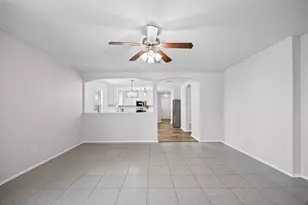 129 Lynn Crest Bend, Buda, TX 78610 - Photo 5