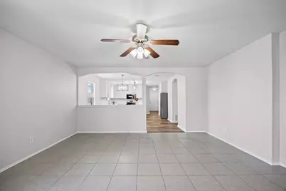 129 Lynn Crest Bend, Buda, TX 78610 - Photo 7