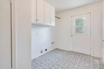 302 N Fm 1660 Highway, Hutto, TX 78634 - Photo 25