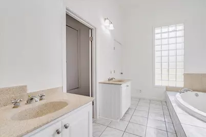 302 N Fm 1660 Highway, Hutto, TX 78634 - Photo 15