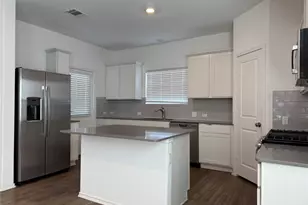 404 Milliner Loop, Hutto, TX 78634 - Photo 5