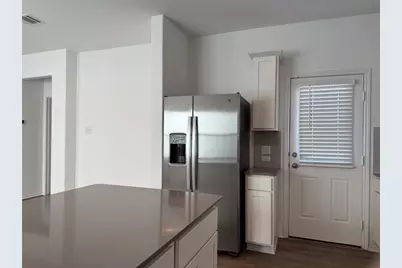 404 Milliner Loop, Hutto, TX 78634 - Photo 7