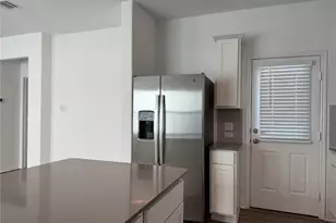 404 Milliner Loop, Hutto, TX 78634 - Photo 7