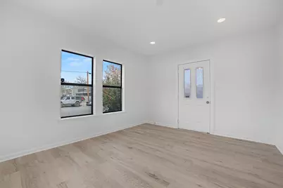 2703 E Cesar Chavez Street, Austin, TX 78702 - Photo 17