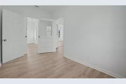 2703 E Cesar Chavez Street, Austin, TX 78702 - Photo 19