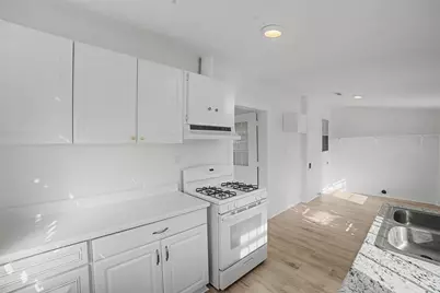 2703 E Cesar Chavez Street, Austin, TX 78702 - Photo 15