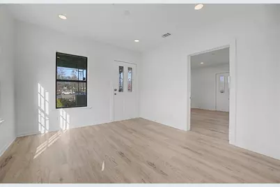 2703 E Cesar Chavez Street, Austin, TX 78702 - Photo 3