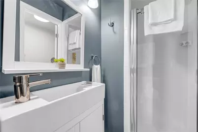 200 Free Rein #5, Horseshoe Bay, TX 78657 - Photo 21