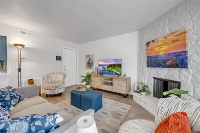 200 Free Rein #5, Horseshoe Bay, TX 78657 - Photo 13