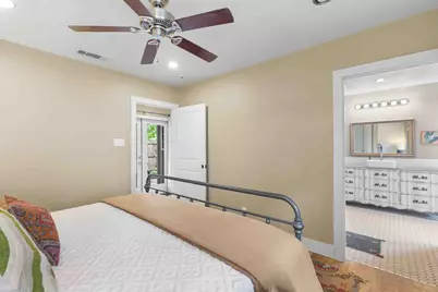 2714 E 22nd Street, Austin, TX 78722 - Photo 17