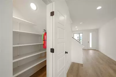 5160 N Aw Grimes Boulevard #190, Round Rock, TX 78665 - Photo 9