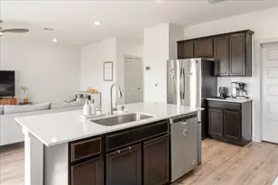 2109 Ettalee Ct, Austin, TX 78754 - Photo 11