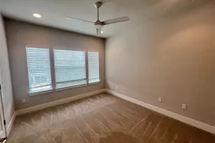 6515 Davis Ln, Austin, TX 78749 - Photo 21