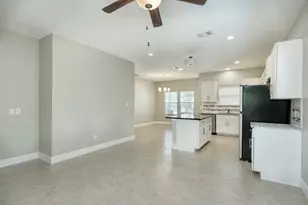 615 Spring St, Round Rock, TX 78664 - Photo 1