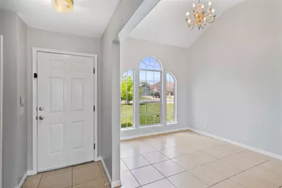 604 Maplecreek Drive, Leander, TX 78641 - Photo 3