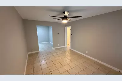 106 E Longspur Boulevard, Austin, TX 78753 - Photo 3