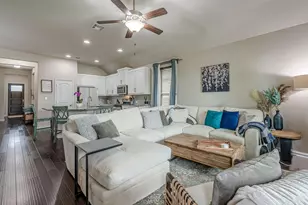 109 Tulip Garden Trail, San Marcos, TX 78666 - Photo 7