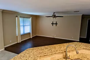 8007 Forbsdale Dr W, Austin, TX 78747 - Photo 5