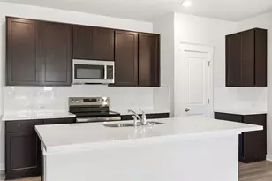 709 Red Wolf Dr, Jarrell, TX 76537 - Photo 9