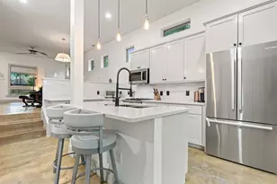 1131 Poquito St, Austin, TX 78702 - Photo 17