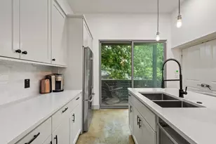 1131 Poquito St, Austin, TX 78702 - Photo 11