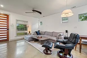 1131 Poquito St, Austin, TX 78702 - Photo 5