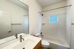 2101 Montopolis Dr, Austin, TX 78741 - Photo 13