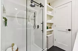 7503 Carriage Dr, Austin, TX 78752 - Photo 15