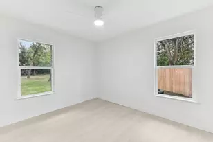 7503 Carriage Dr, Austin, TX 78752 - Photo 21