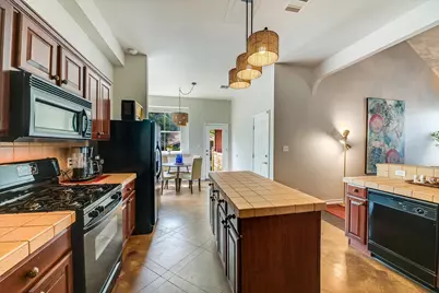 915 Garner Avenue, Austin, TX 78704 - Photo 15