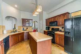 915 Garner Ave, Austin, TX 78704 - Photo 13