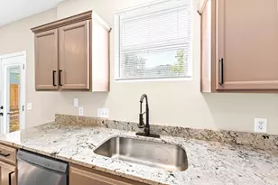 4711 Lake Champlain Ln, Austin, TX 78754 - Photo 7