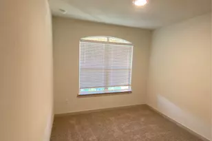 1224 Bear Track Loop, Georgetown, TX 78628 - Photo 5