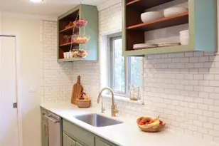 4815 Oldfort Hill Dr, Austin, TX 78723 - Photo 3